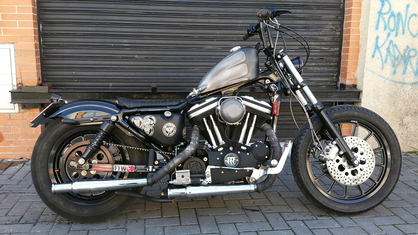 SPORTSTER 883